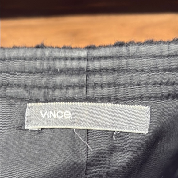 Vince Versatile Black Women's Jacket. Size 8 - Picture 7 of 8